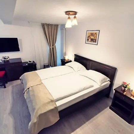 Hotel Complex Parc Pini 3*
