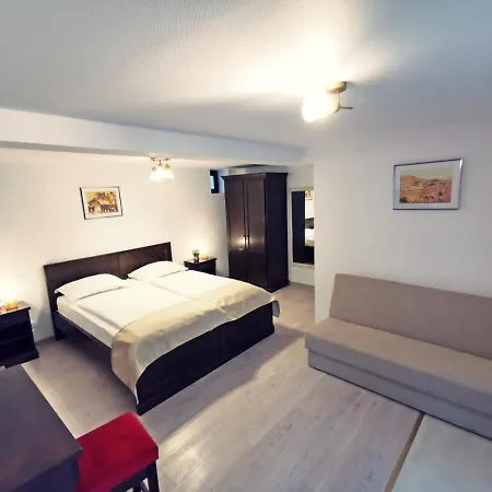 Complex Parc Pini Hotel Moineşti