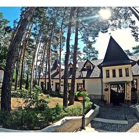 Complex Parc Pini 3*